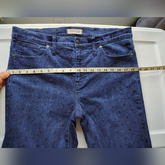 Madewell women's 9" high-rise skinny jeans in dark blue polka dot denim, siz 32. - Picture 12 of 16